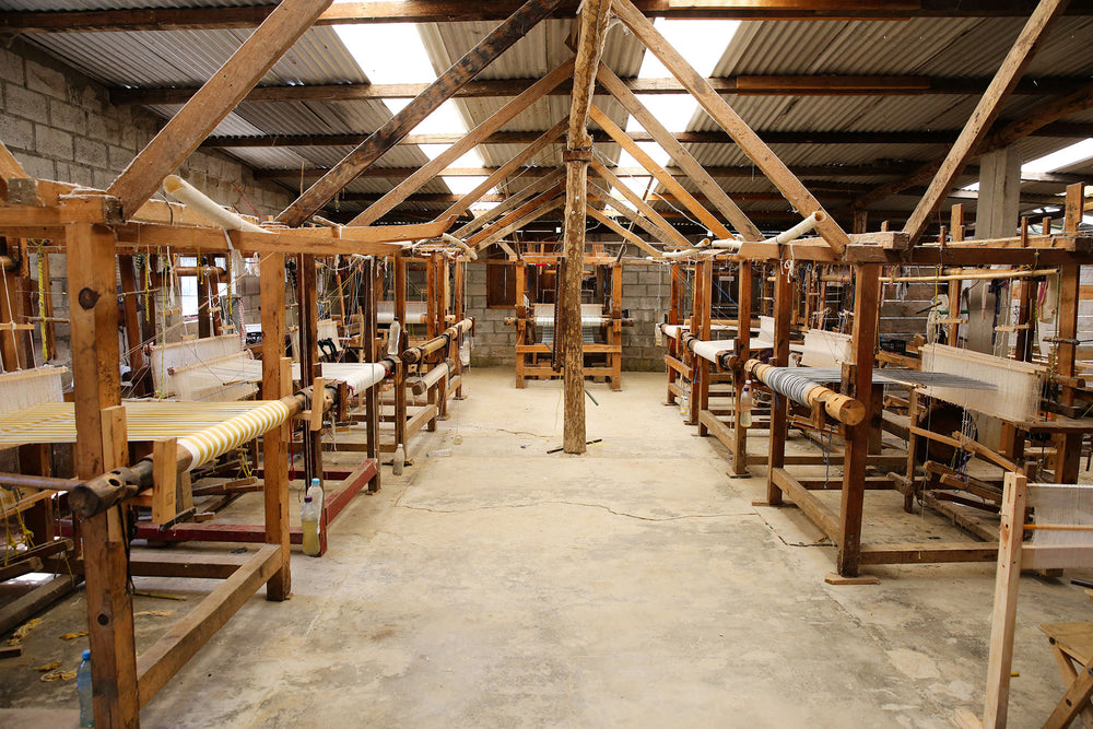 Pedal Loom Weavers - Larráinzar