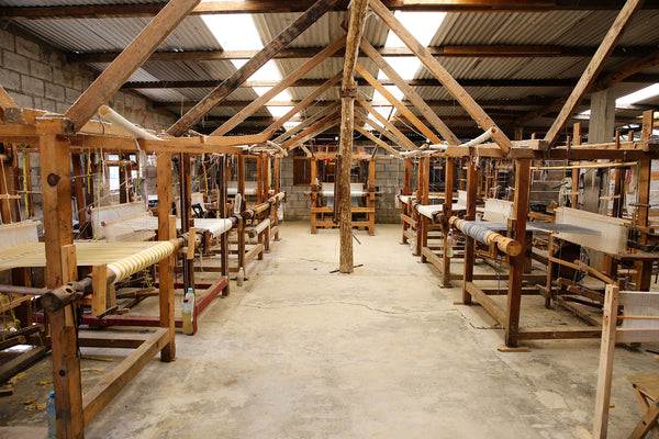 Pedal Loom Weavers - Larráinzar