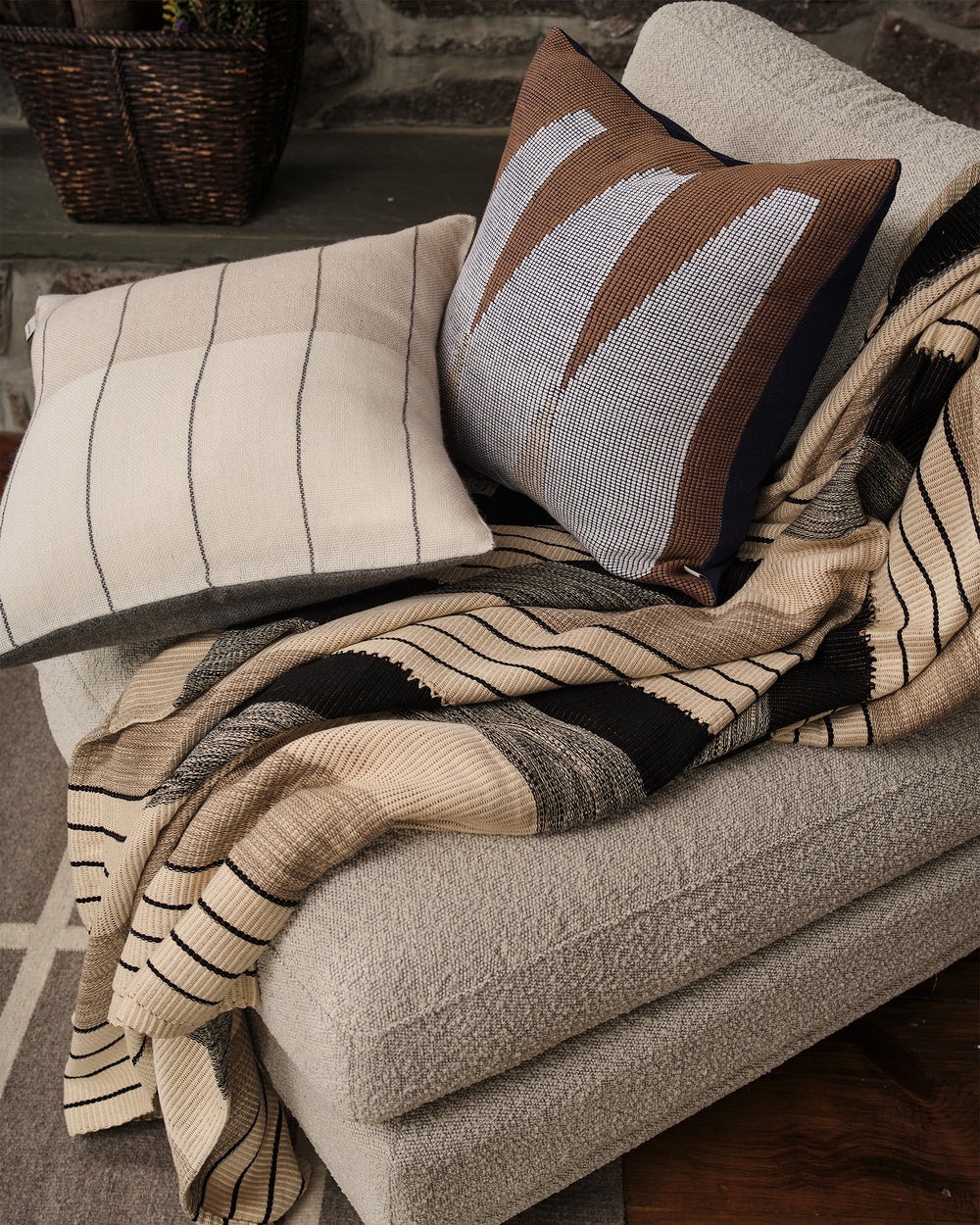 Peaks Pillow - Umber