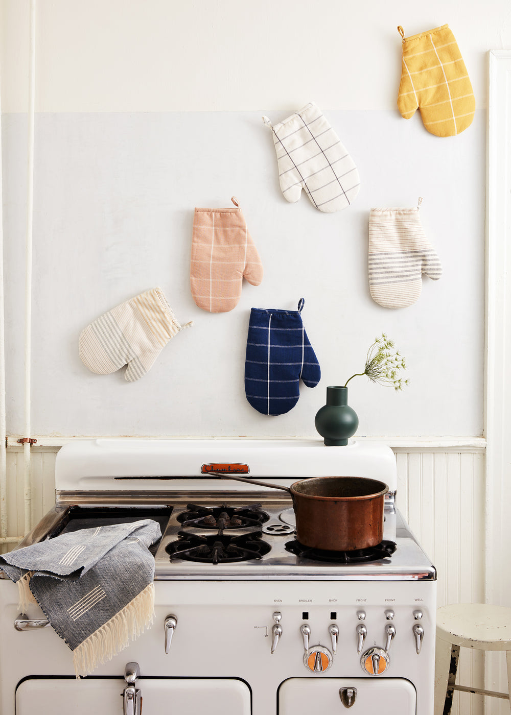Grid Oven Mitt - Indigo