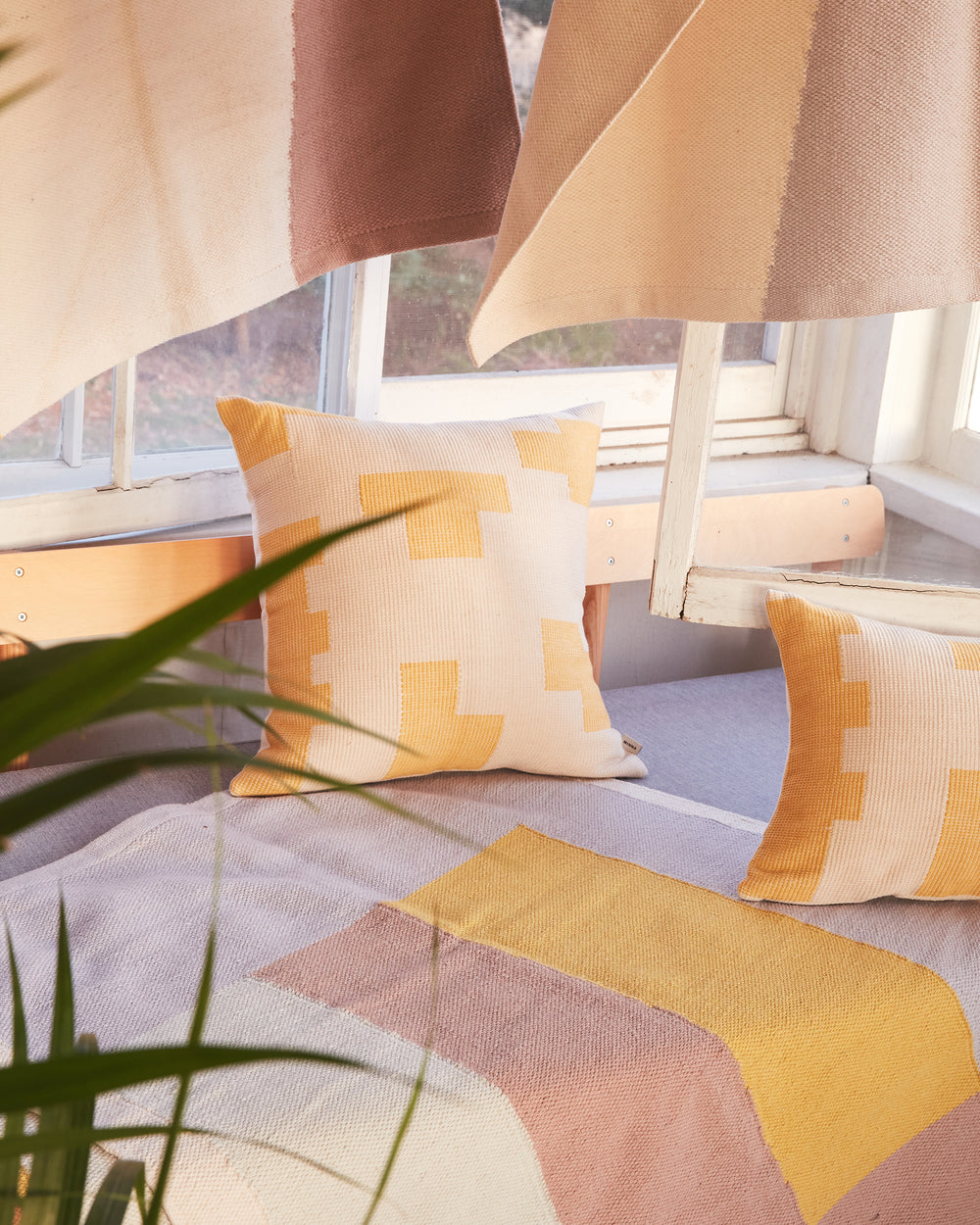 Puzzle Pillow - Lemon