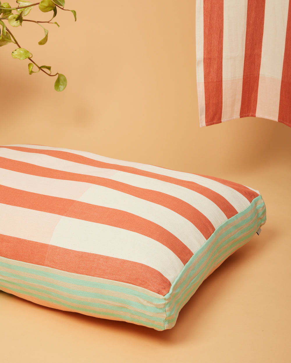 Penny Dog Bed