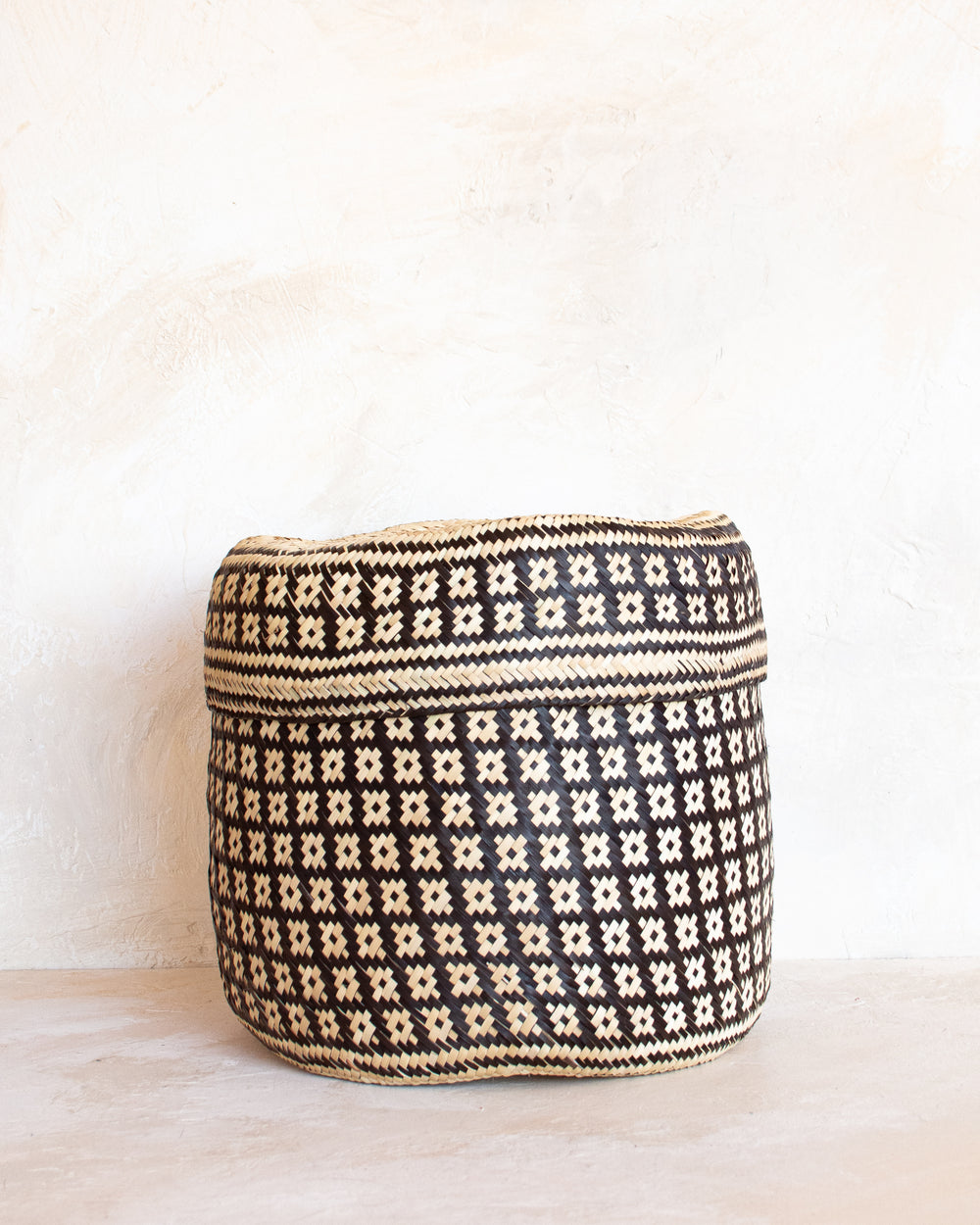 Medium Oaxacan Woven Basket - Black