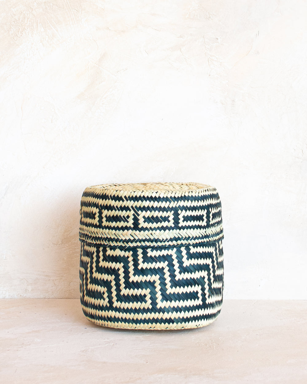 Small Oaxacan Woven Basket - Black