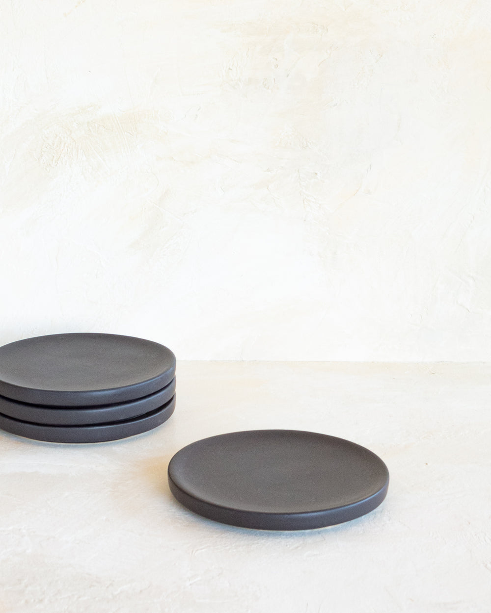 Marvilla Dessert Plate - Black