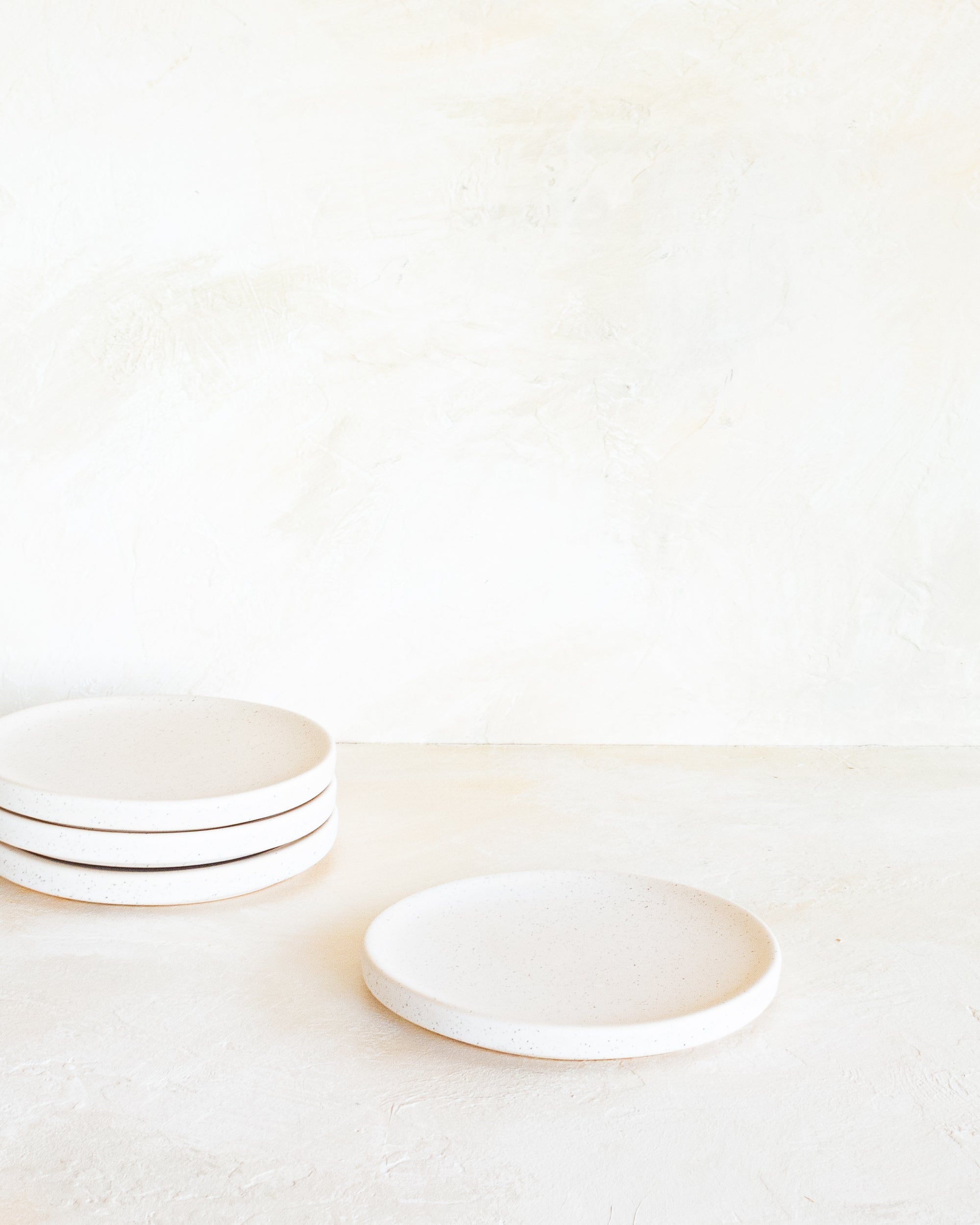 Marvilla Dessert Plate - Speckled White