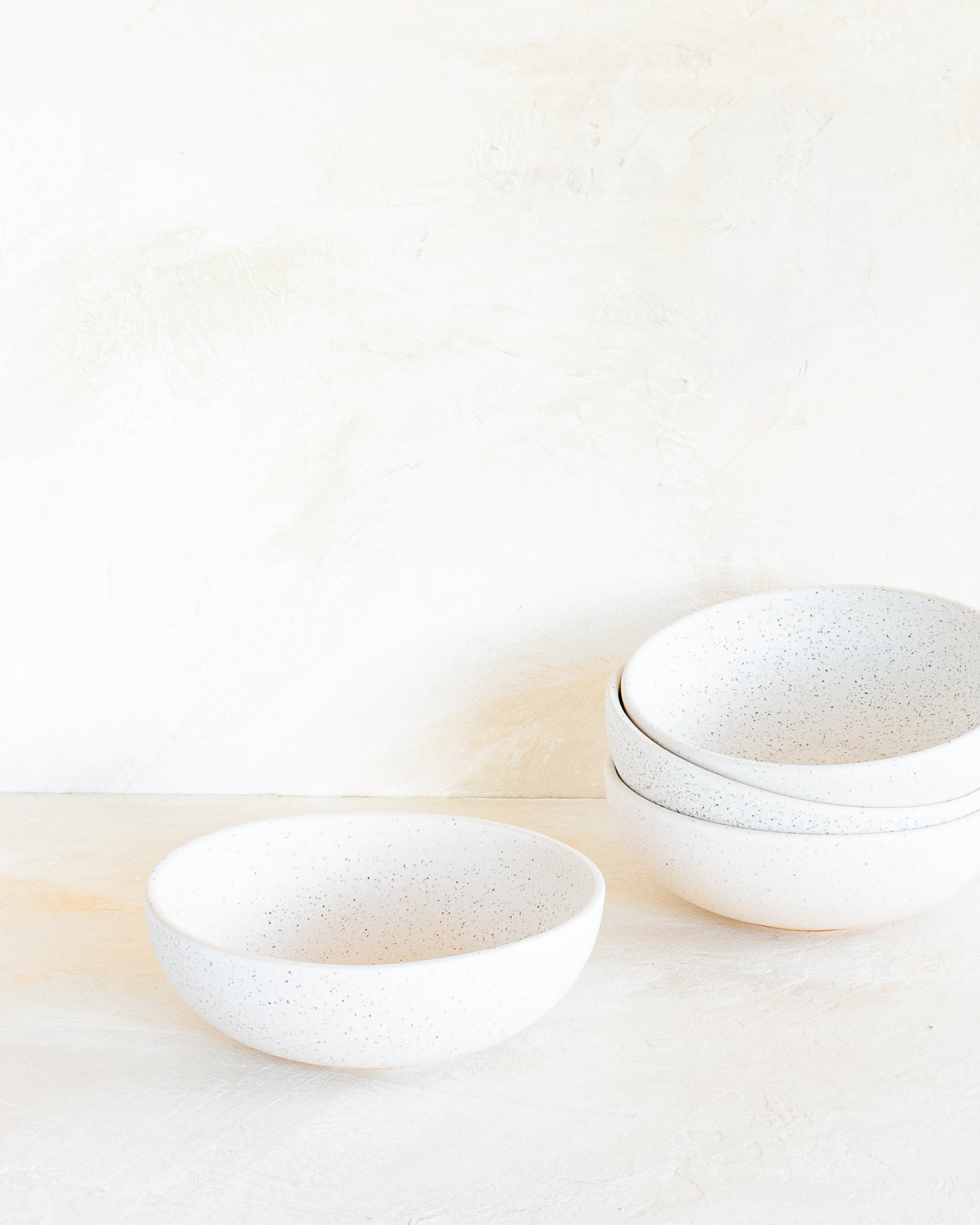 Marvilla Medium Bowl - Speckled White