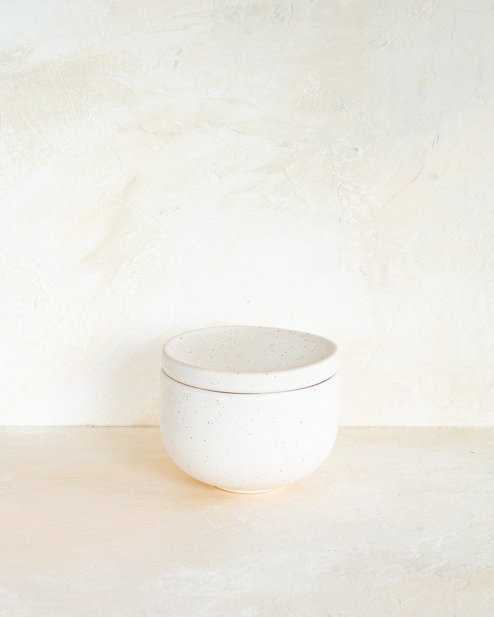 Marvilla Small Bowl with Lid - Speckled White