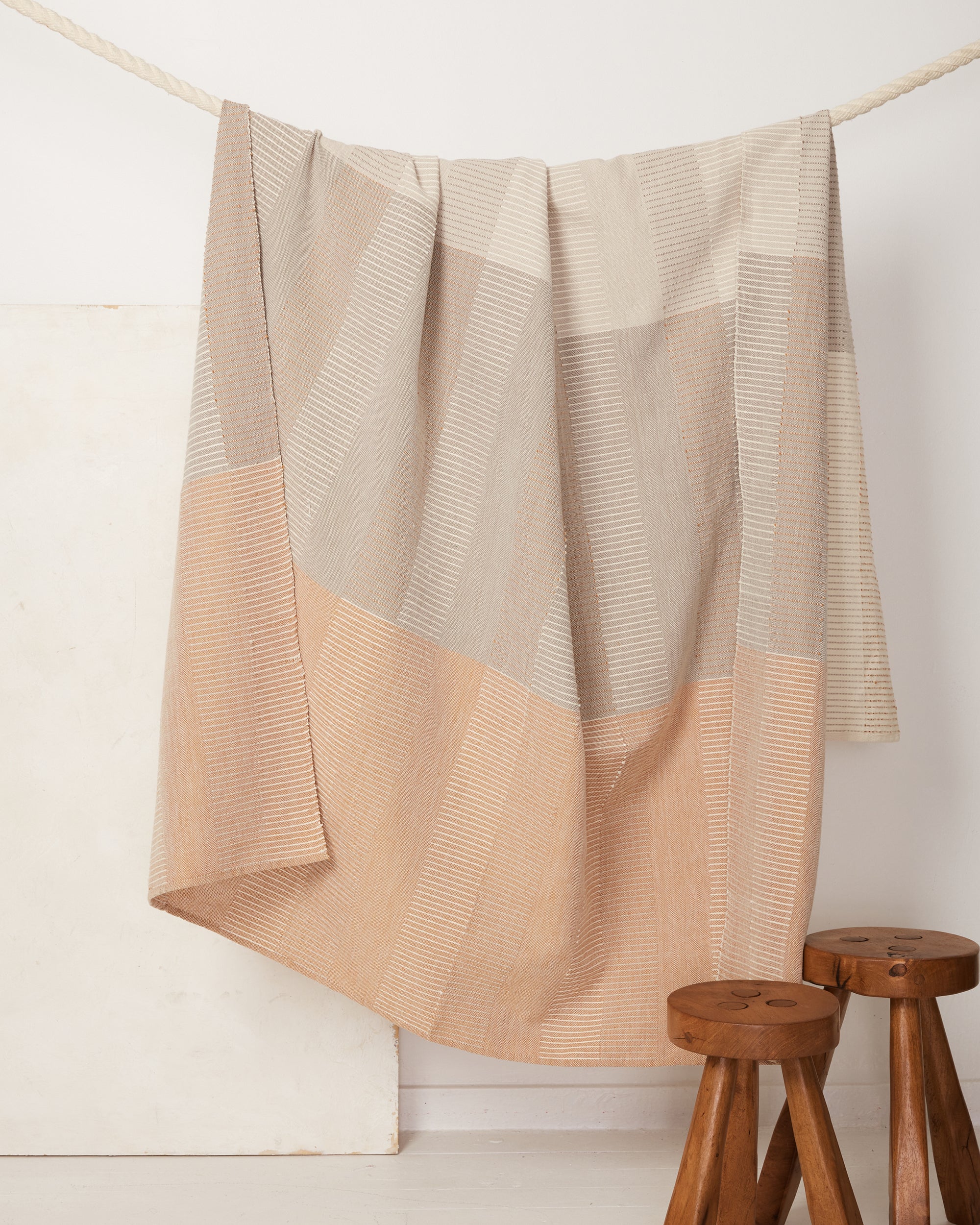 Layers Throw - Wheat