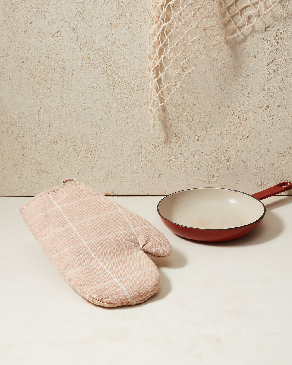 Grid Oven Mitt in Peach - Ethical Kitchen Textiles