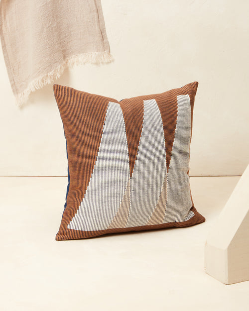 Peaks Pillow - Umber