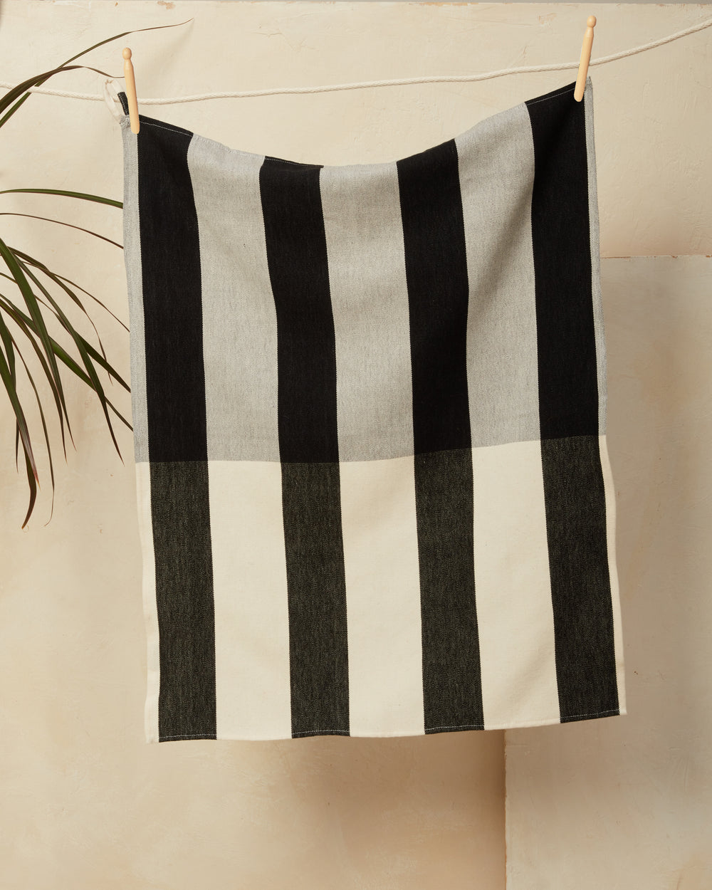 Sol Tea Towel - Black